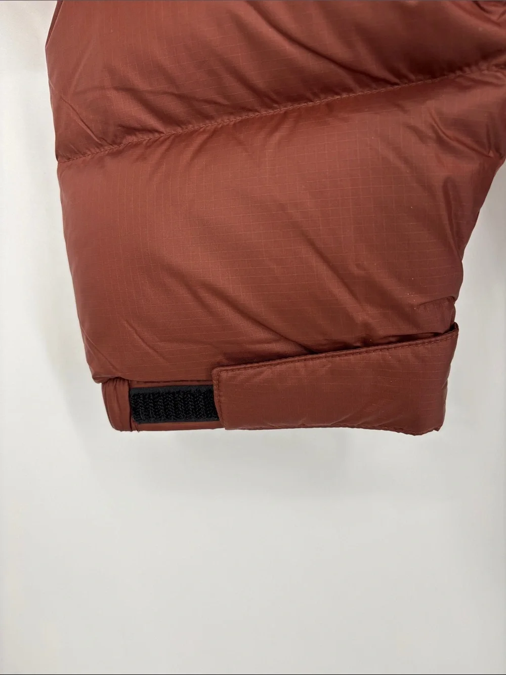 The North Face 1996 Retro Nuptse Jacket in Brown Black Nylon Men’s Size XL NWT!